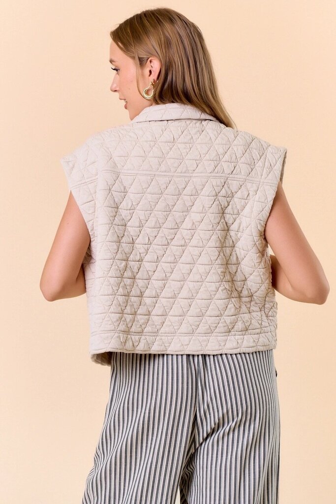 Quilted Point Collar Flap Patched Pocket Vest