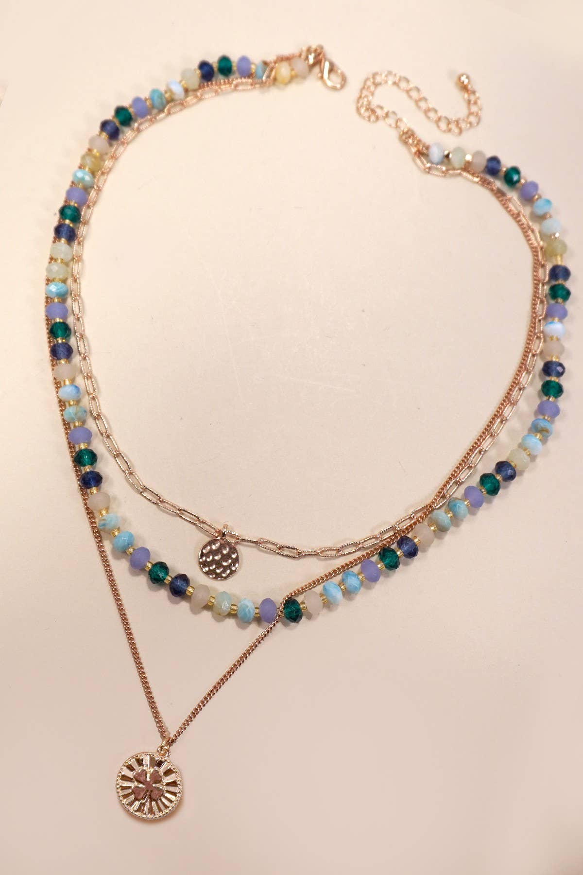 JOSSLYN by wall to wall - MULTI LAYERED BEADED CLOVER CHARM NECKLACE | 80N1245