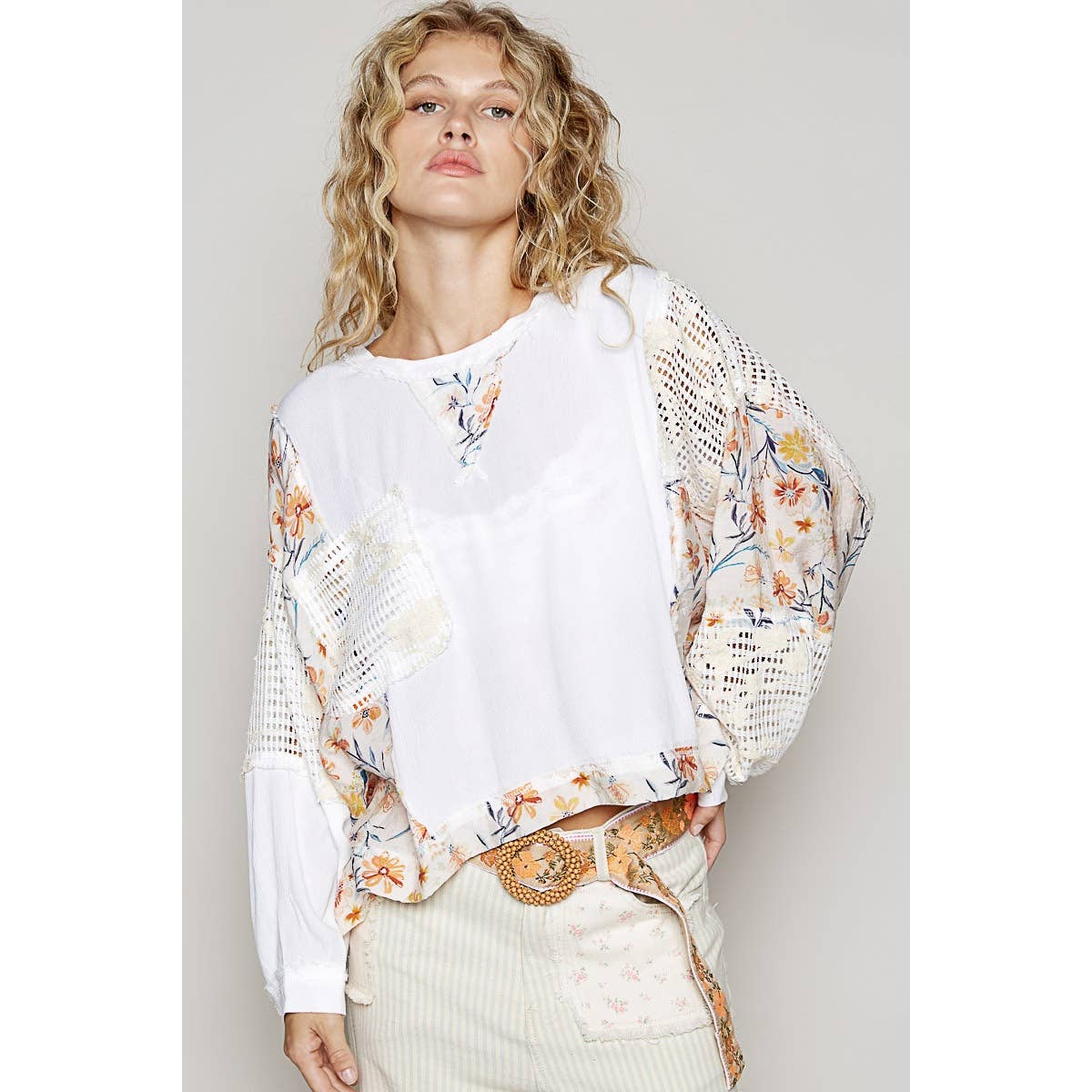 Pol Clothing - Round neck long sleeve floral print contrast top