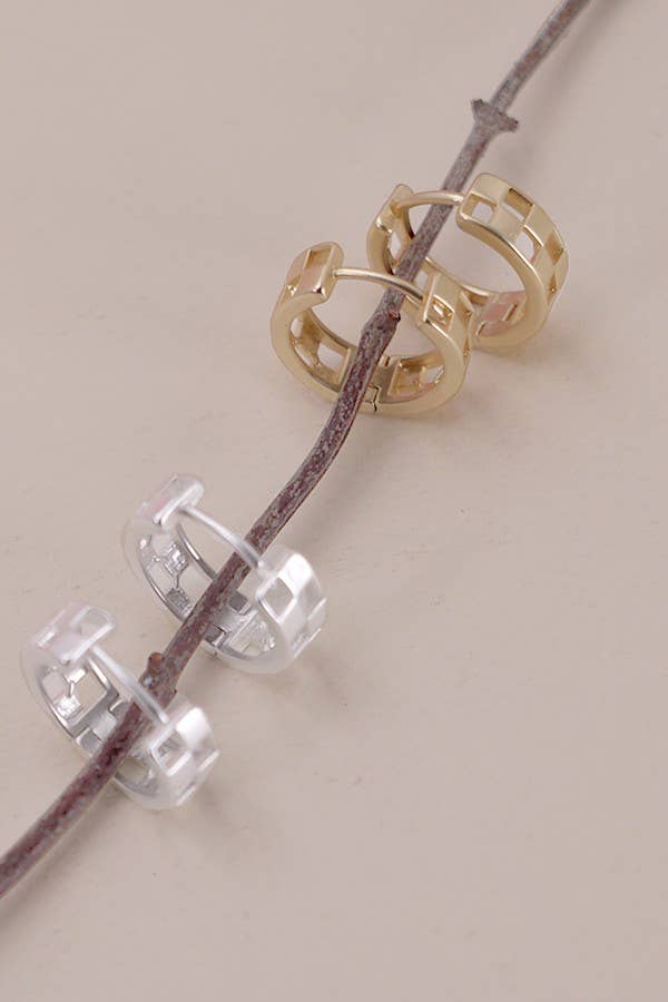 JOSSLYN by Wall to Wall - MINI CUTOUT CHECKER HOOP HUGGIE EARRING | 80E2440
