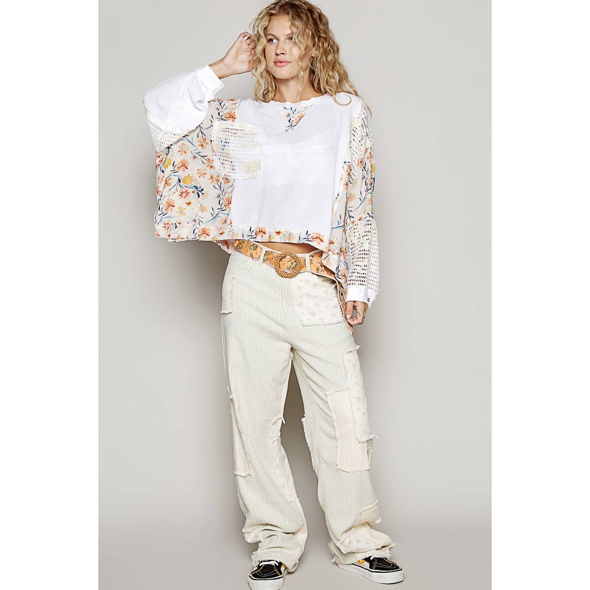 Pol Clothing - Round neck long sleeve floral print contrast top