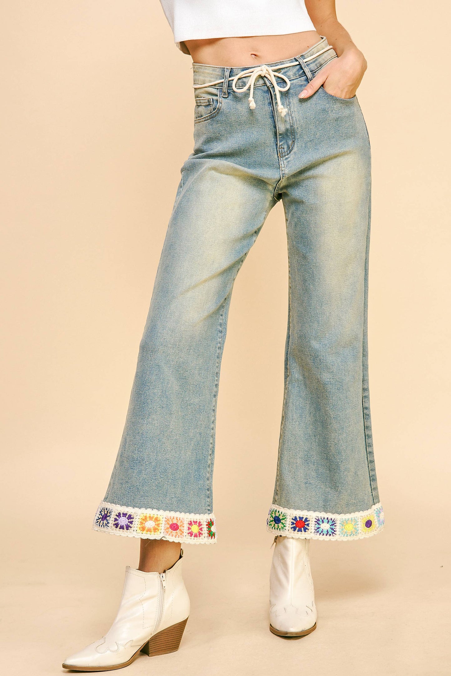 Davi & Dani - CROCHET TRIM STRAIGHT LEG DENIM JEANS