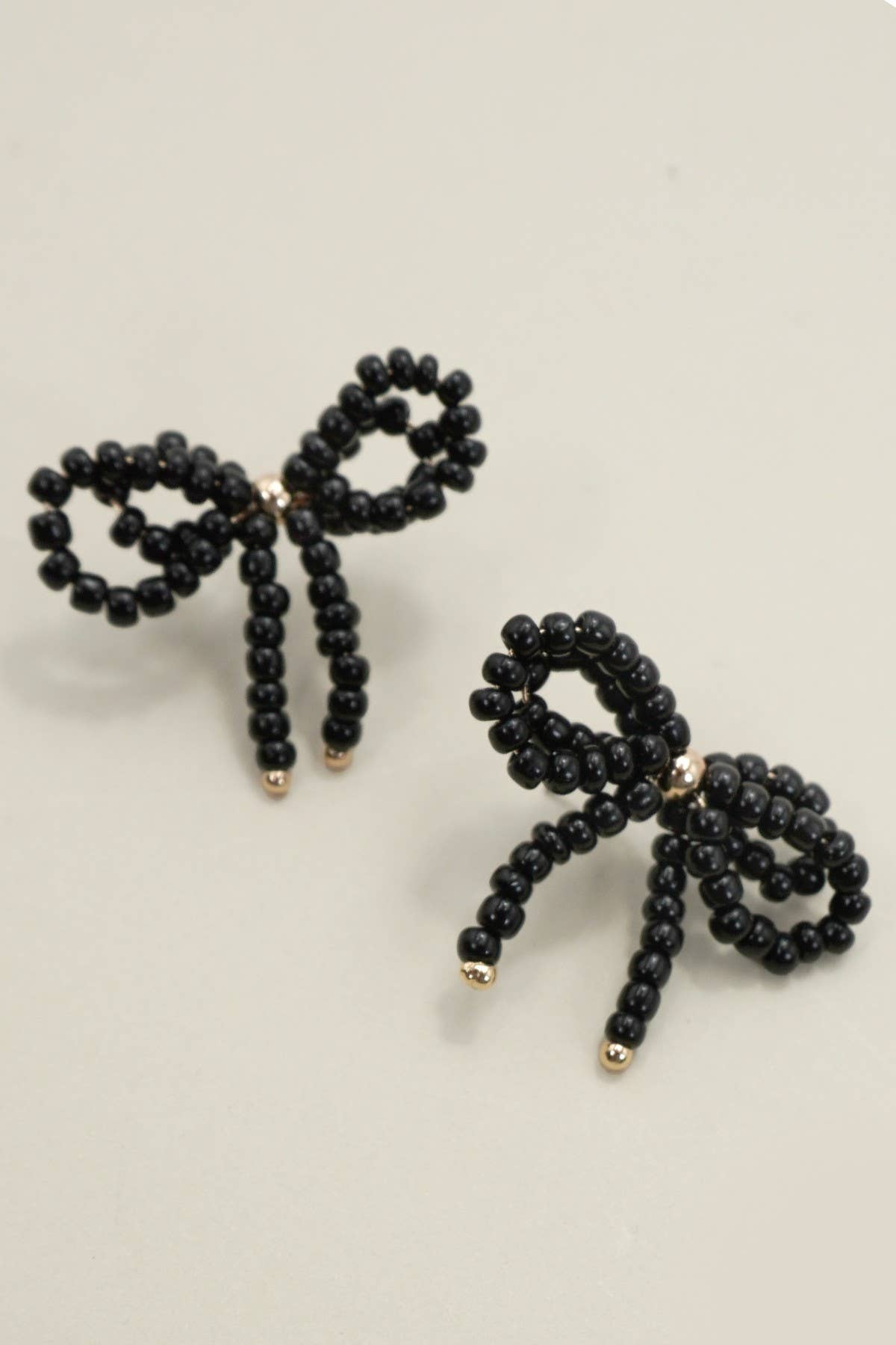 JOSSLYN by wall to wall - DOUBLE BEADED BLACK PEARL BOW EARRINGS | 80E06277