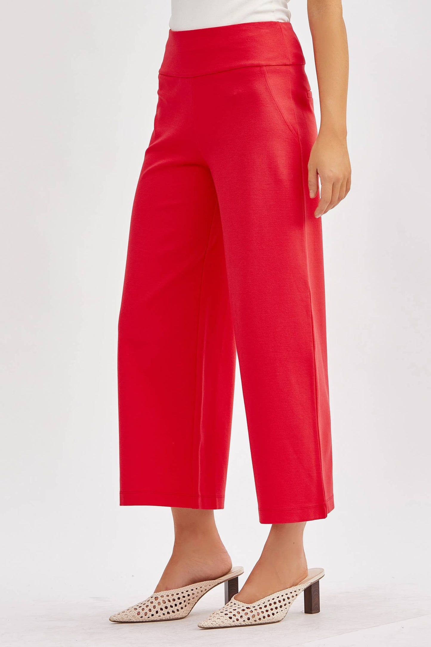Dear Scarlett - Magic Wide Cropped Pants