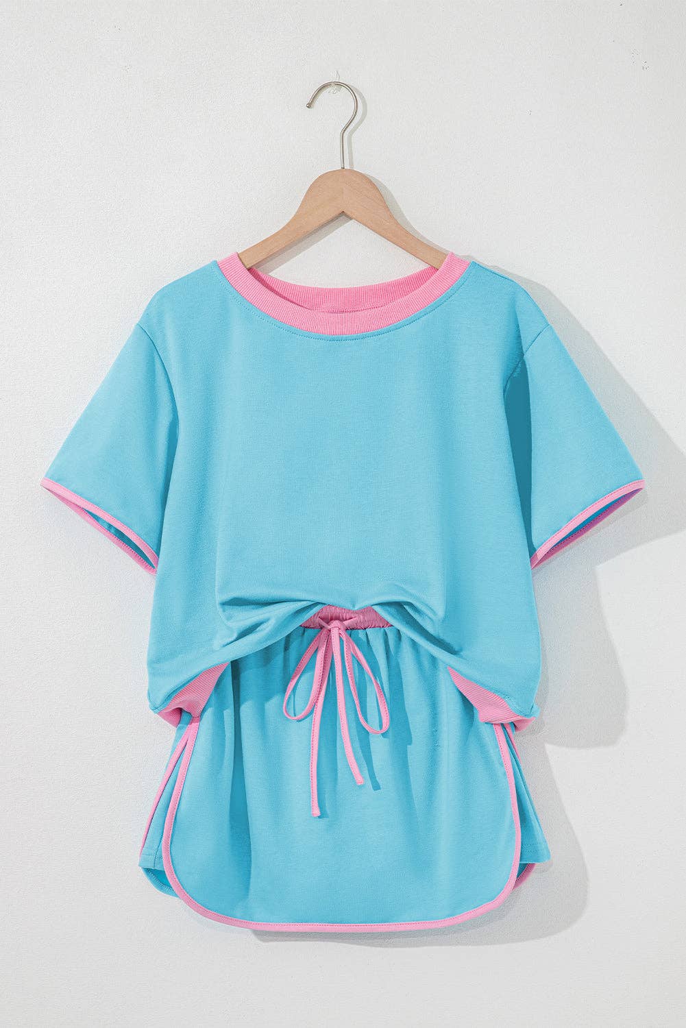 Lovesoft - Bonbon Colorblock Edge Drop Shoulder T Shirt and Skort 2Pcs Set