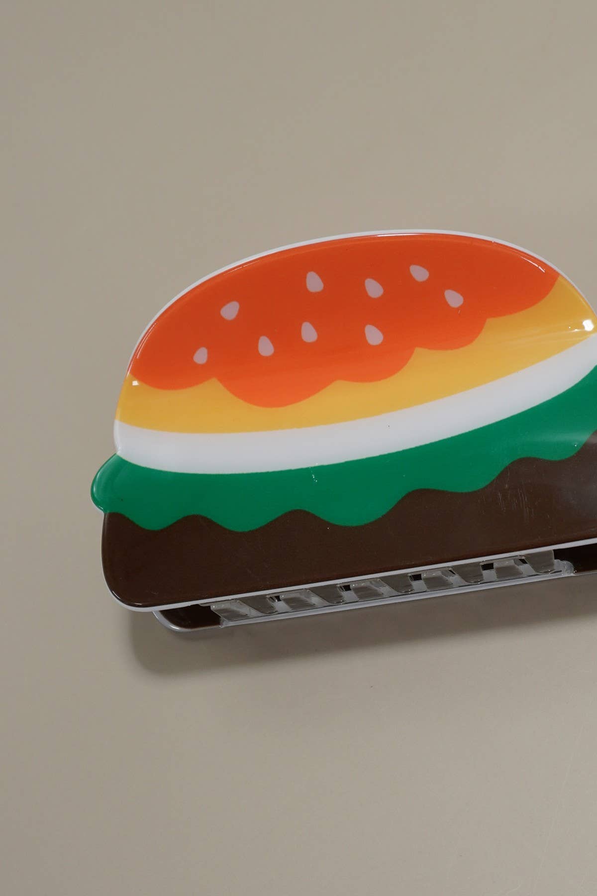 JOSSLYN by wall to wall - JUMBO LEMONADE BANANA HAMBURGER HAIR CLAW CLIPS | 40H843