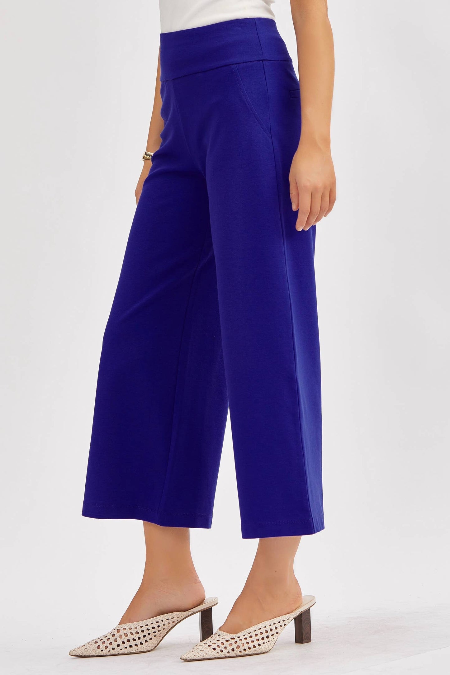 Dear Scarlett - Magic Wide Cropped Pants
