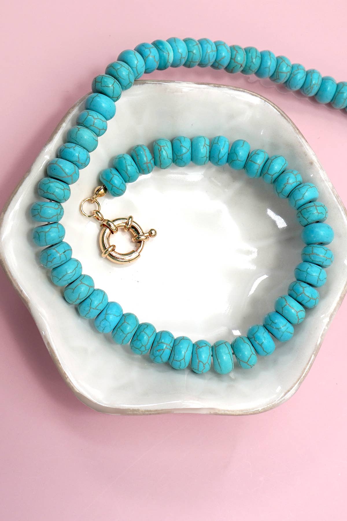 JOSSLYN by wall to wall - NATURAL STONE CHARM SPRING CLASP BEADED NECKLACE | 40NK9461