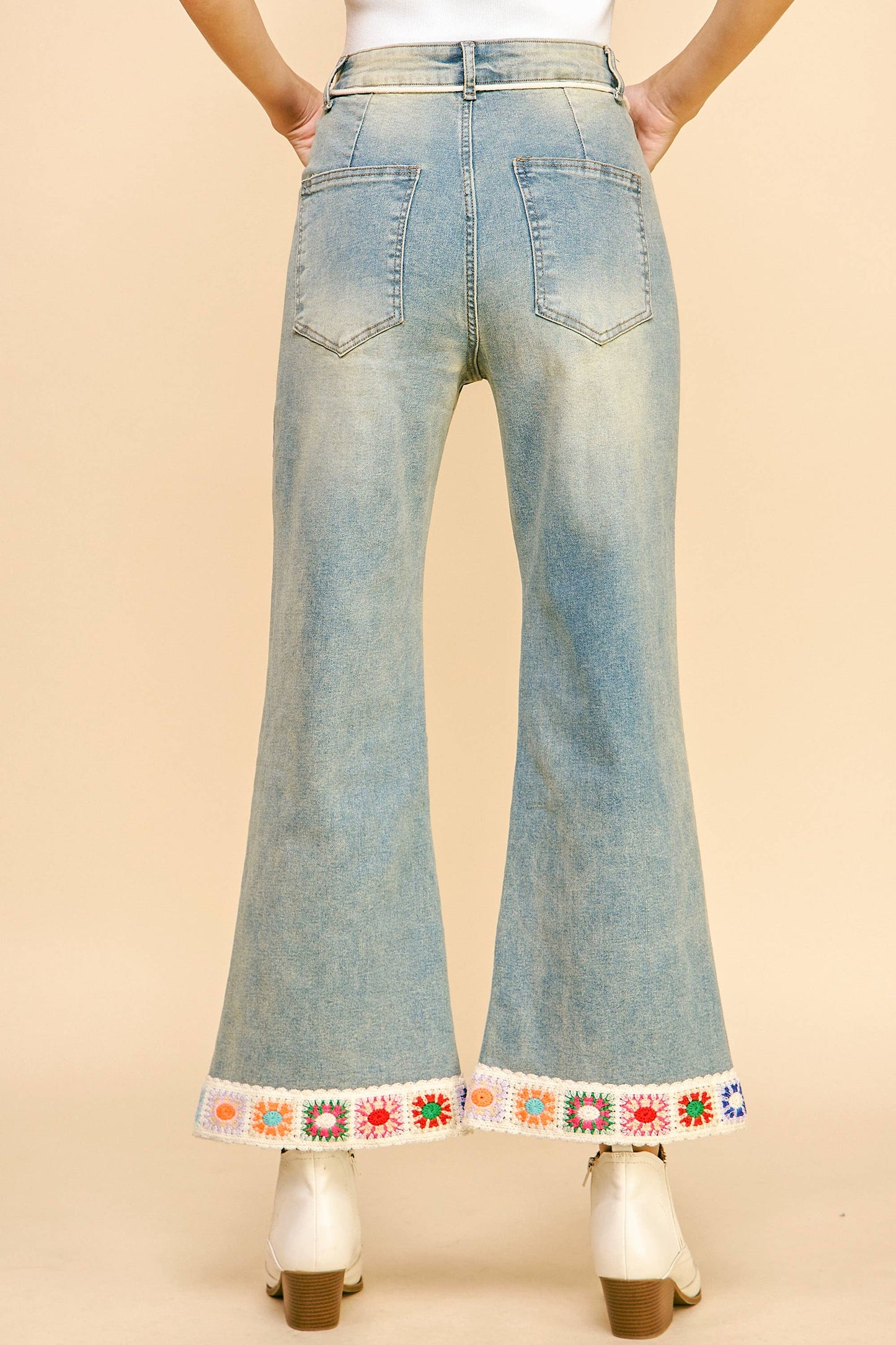 Davi & Dani - CROCHET TRIM STRAIGHT LEG DENIM JEANS