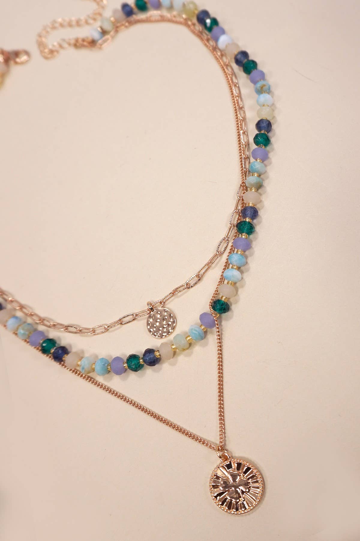JOSSLYN by wall to wall - MULTI LAYERED BEADED CLOVER CHARM NECKLACE | 80N1245