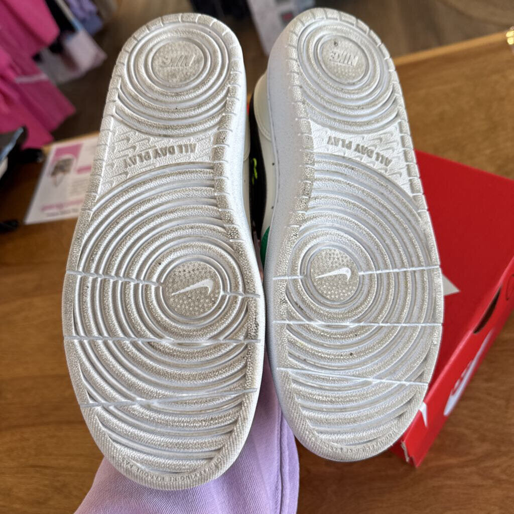 Nike kids court Borough