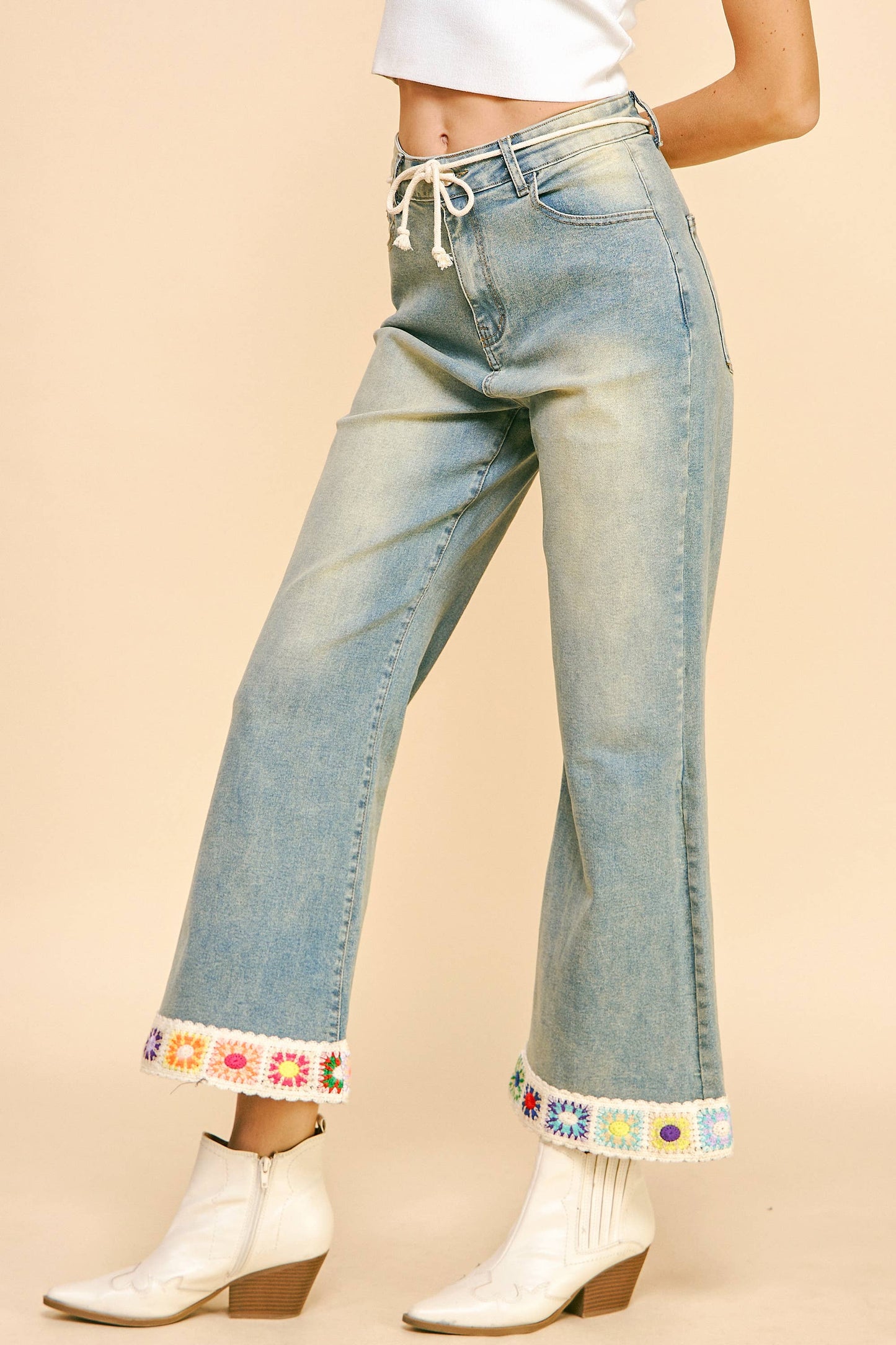 Davi & Dani - CROCHET TRIM STRAIGHT LEG DENIM JEANS