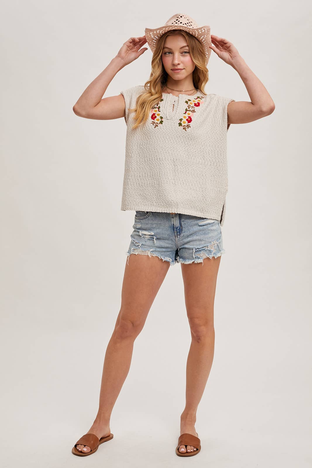 Bluivy - EMBROIDERED NOTCH NECK KNIT TOP