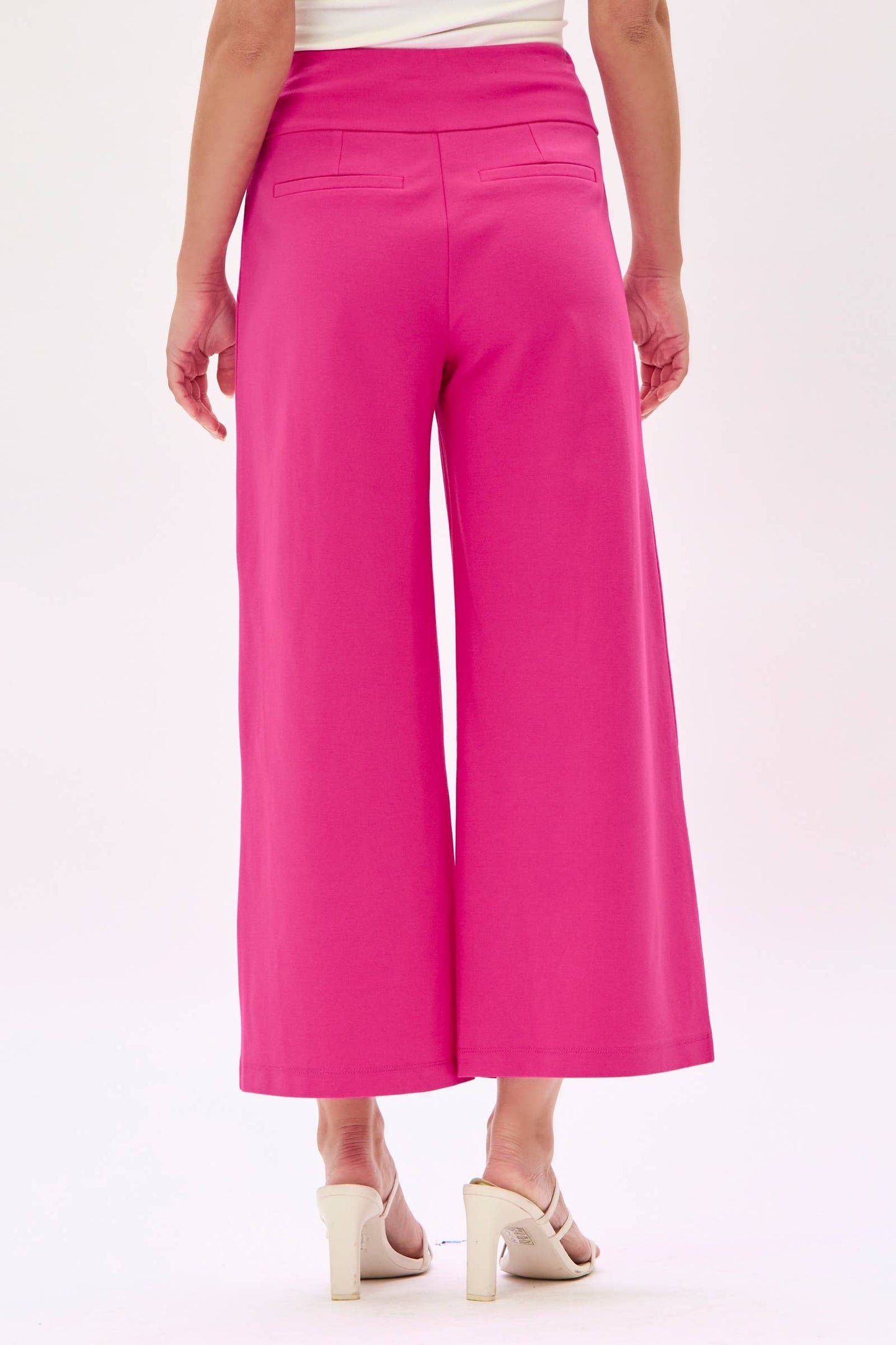 Dear Scarlett - Magic Wide Cropped Pants