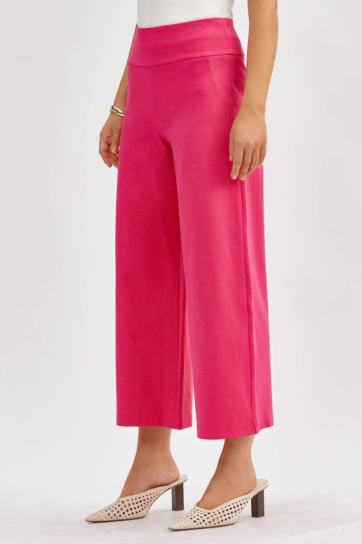 Dear Scarlett - Magic Wide Cropped Pants