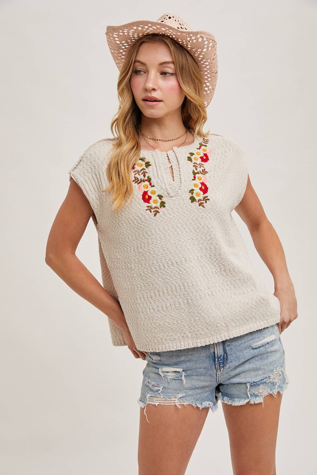 Bluivy - EMBROIDERED NOTCH NECK KNIT TOP