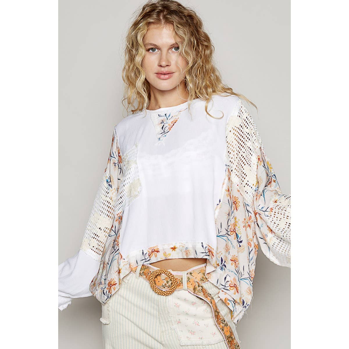 Pol Clothing - Round neck long sleeve floral print contrast top