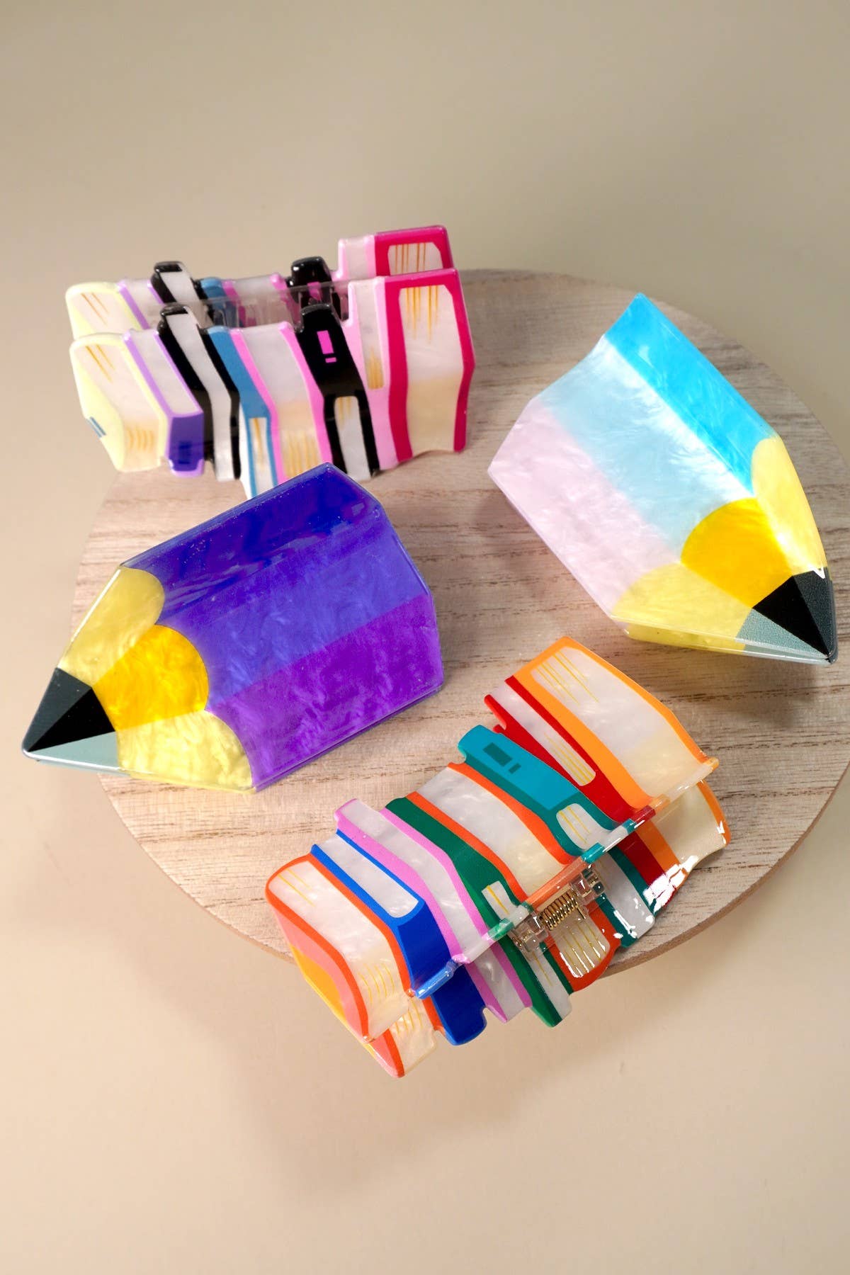 JOSSLYN by Wall to Wall - BOOK STACK SCHOOL HAIR CLAW CLIPS | 40H857