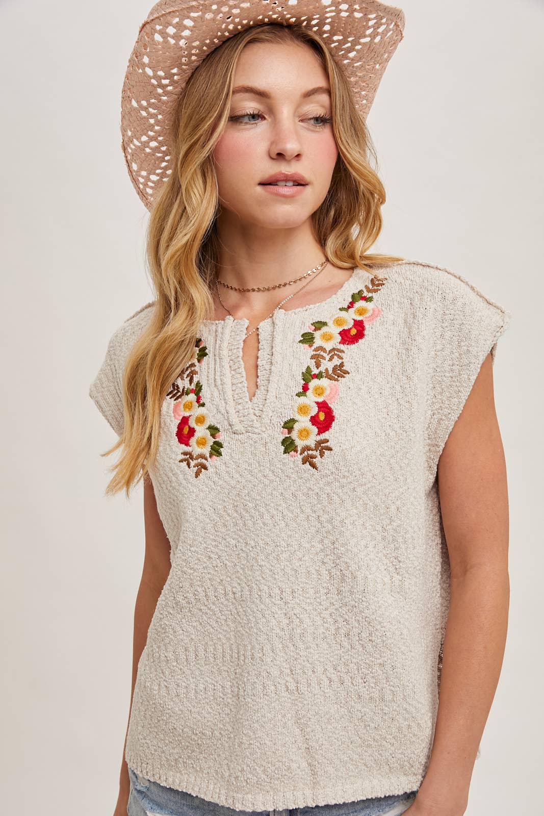 Bluivy - EMBROIDERED NOTCH NECK KNIT TOP