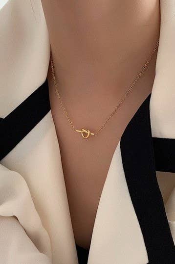 JOSSLYN by wall to wall - TITANIUM STEEL NON-TARNISH KNOTTED NECKLACE | 40NK337
