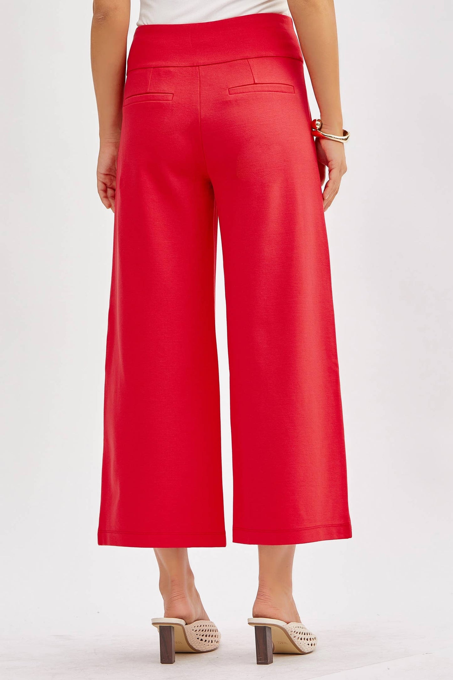 Dear Scarlett - Magic Wide Cropped Pants