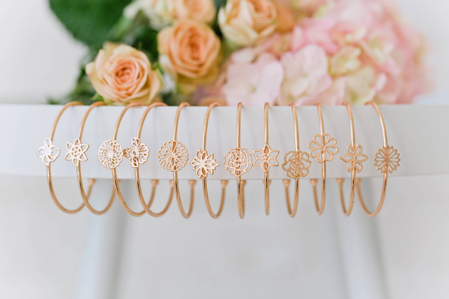 Chloe & Lex - Set of 12 Flower of the Month Bracelet Pak Jewelry Set