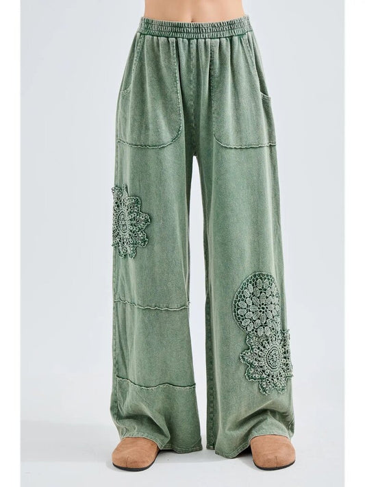 Mineral wash doily wide leg straight pants