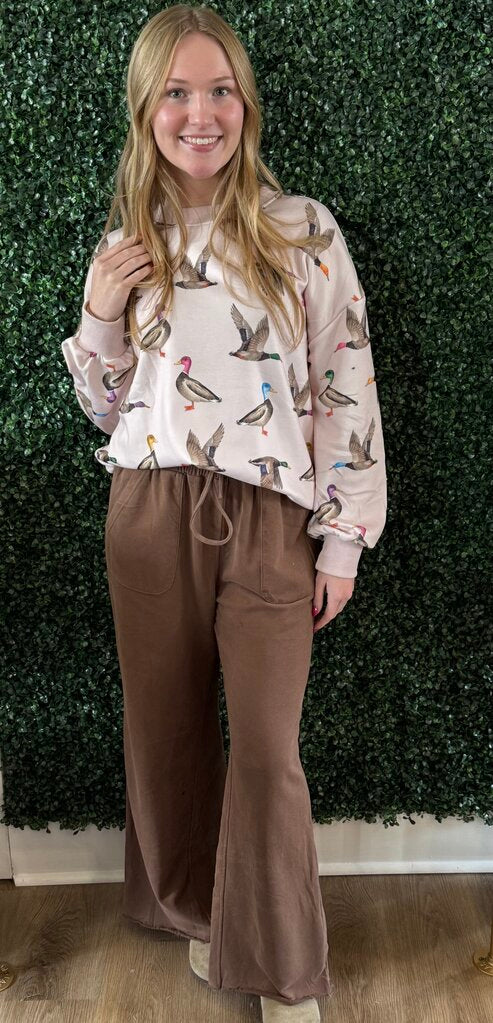 Duck pullover