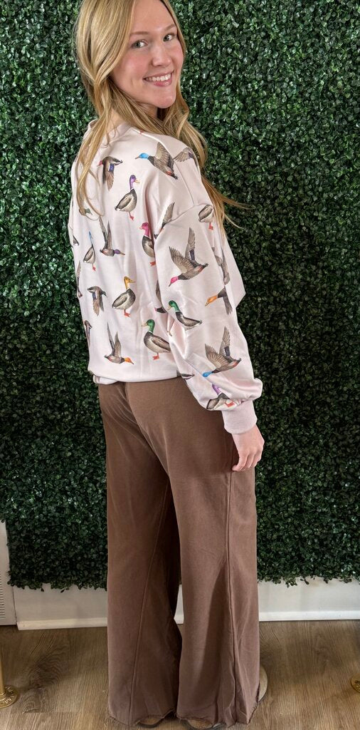 Duck pullover