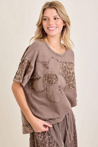Mineral wash daisy patch top