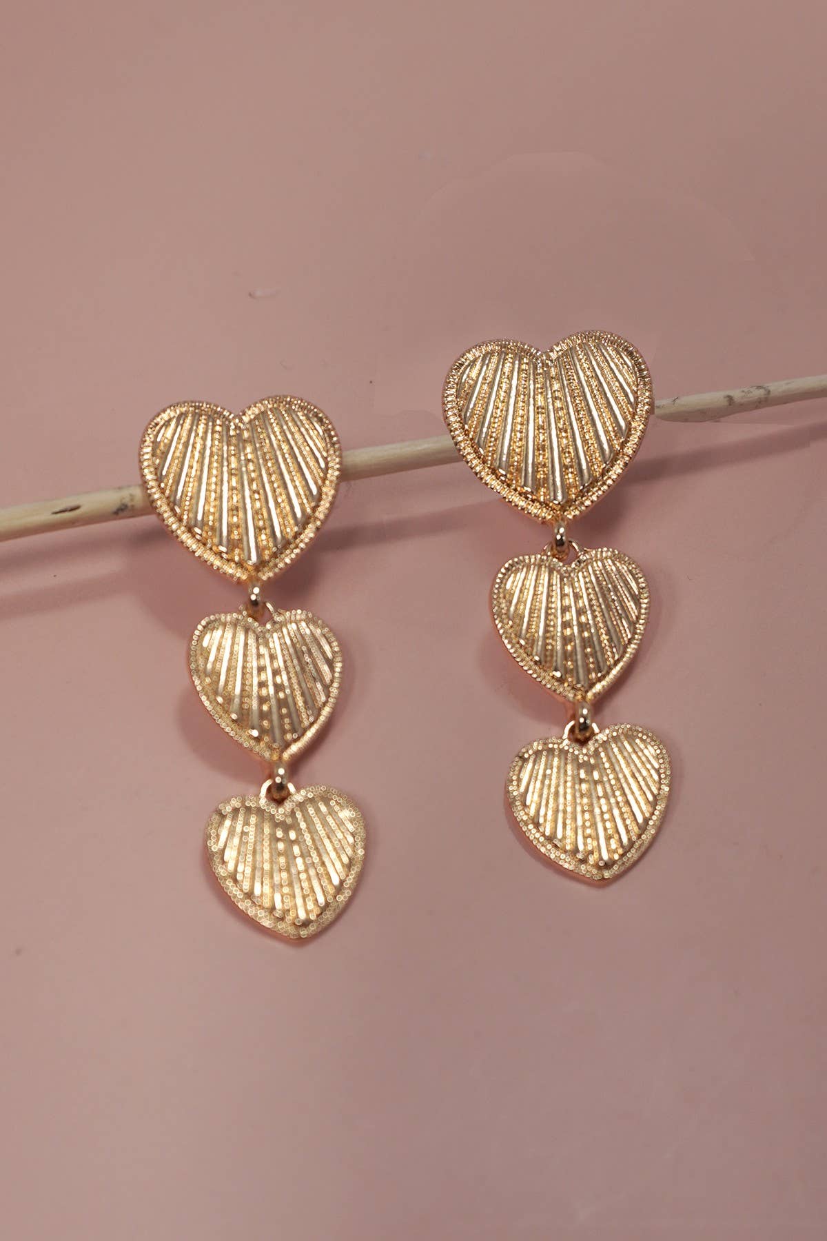 JOSSLYN by Wall to Wall - THREE HEART DROP ETCHED TITANIUM POST EARRINGS | 31E40510
