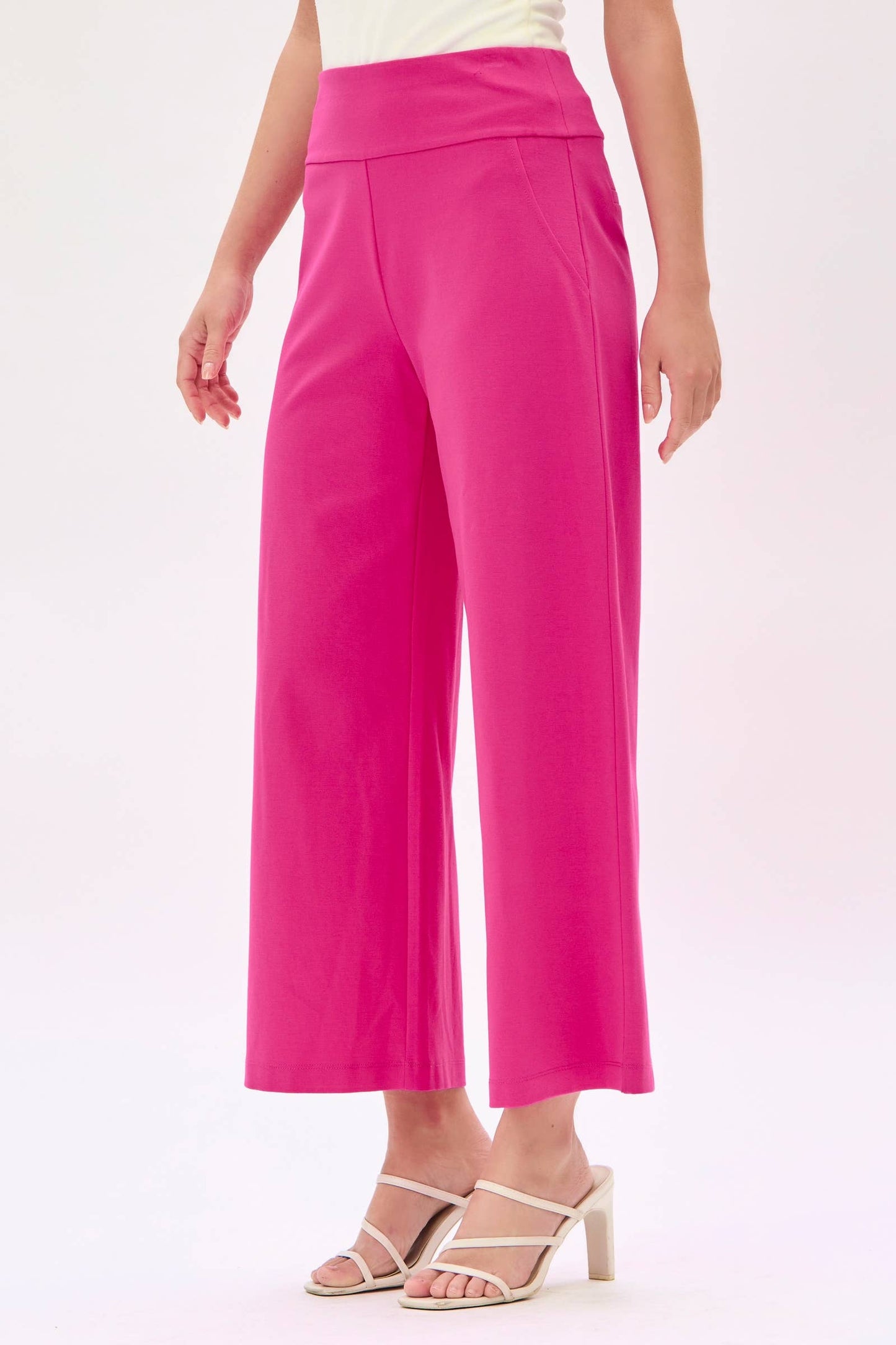 Dear Scarlett - Magic Wide Cropped Pants