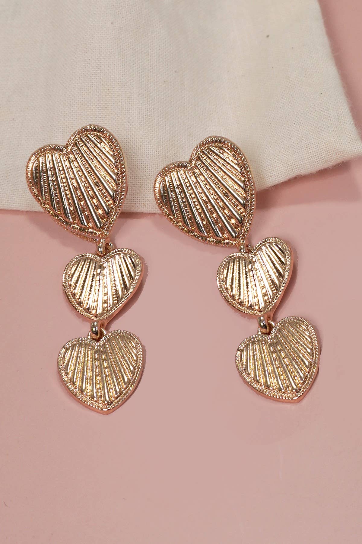 JOSSLYN by Wall to Wall - THREE HEART DROP ETCHED TITANIUM POST EARRINGS | 31E40510