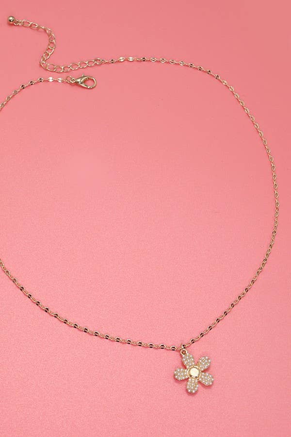JOSSLYN by wall to wall - PEARL FLOWER CHARM NECKLACE | 80N438