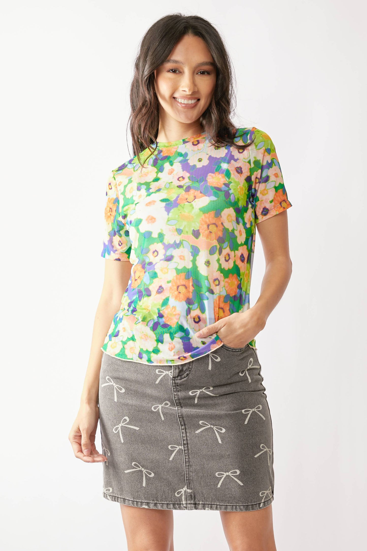 Davi & Dani - FLOWER PRINTED MESH SHORT SLEEVE TOP