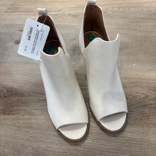 Peep toe block heel