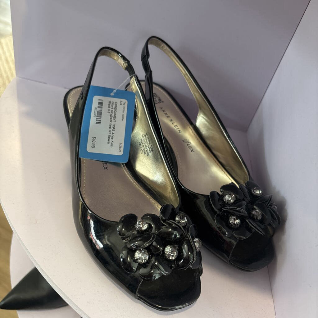 Short slingback heel w/ flower