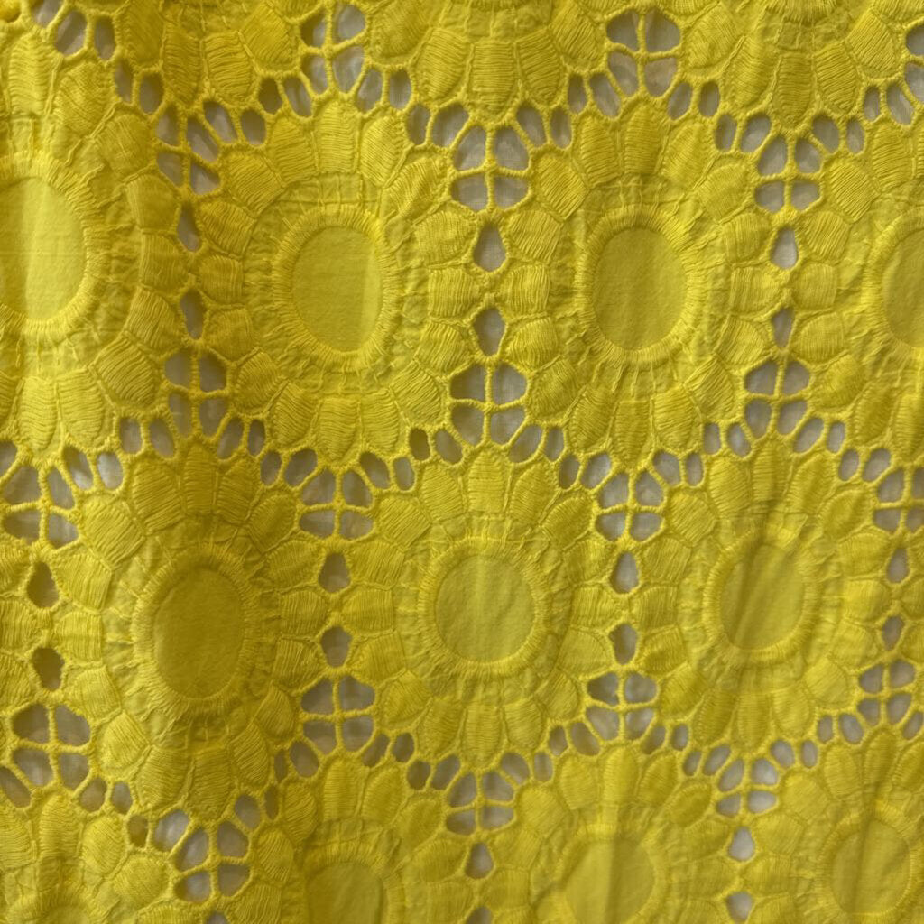 3/4 sleeve eyelet w/ scallops