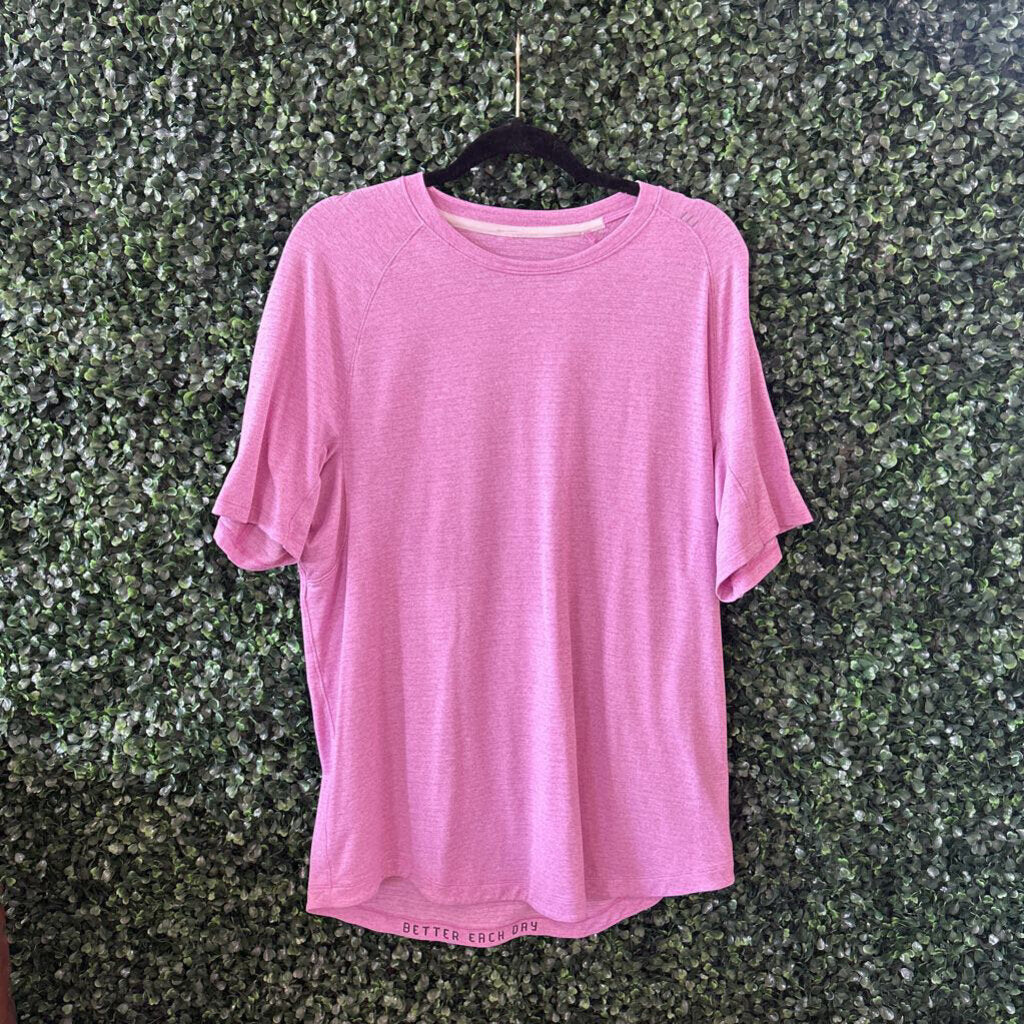 Short sleeve tee