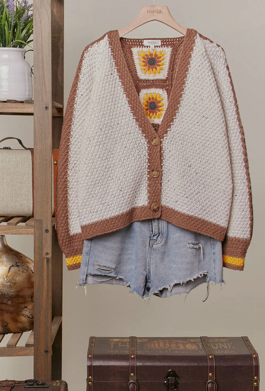 Mello Color block sunflower v neck