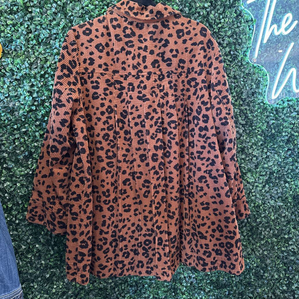 Long sleeve leopard corduroy