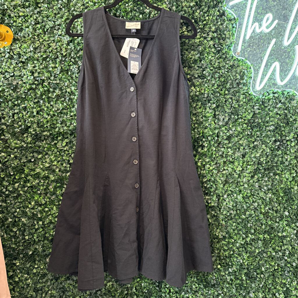 Sleeveless button up dress