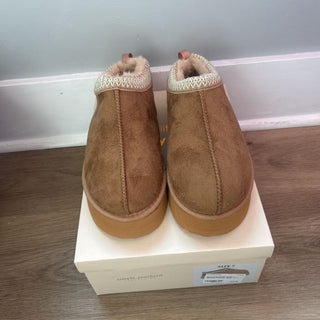 Platform slipper