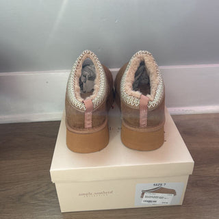 Platform slipper