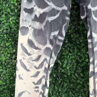Gray and white Circle Legging