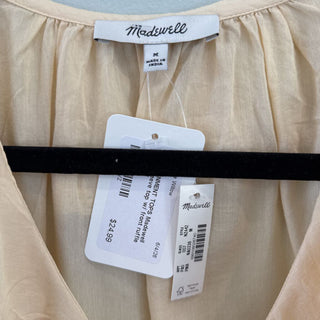 Short sleeve top w/ front ruffle