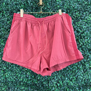 Expedition shorts w/ ties