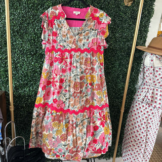 Floral v neck maxi w/ rick rack
