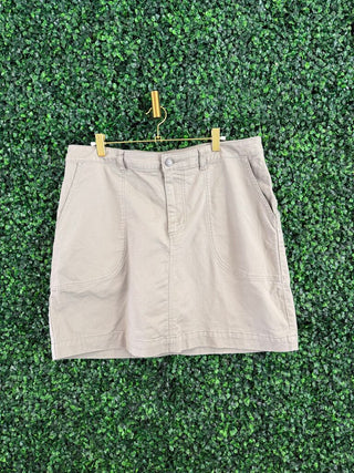 Mid length skirt
