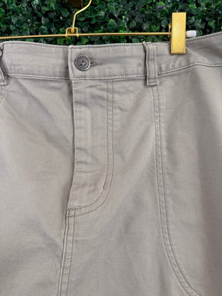 Mid length skirt